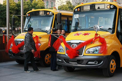 合肥市民辦教育協(xié)會學前教育專委會成立 宇通校車成民辦幼兒園“寵兒”